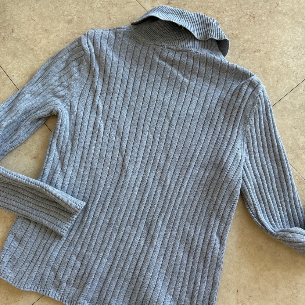 Croft & Barrow Grey Ribbed Turtleneck Long sleeve Pullover - Picture 2 of 6